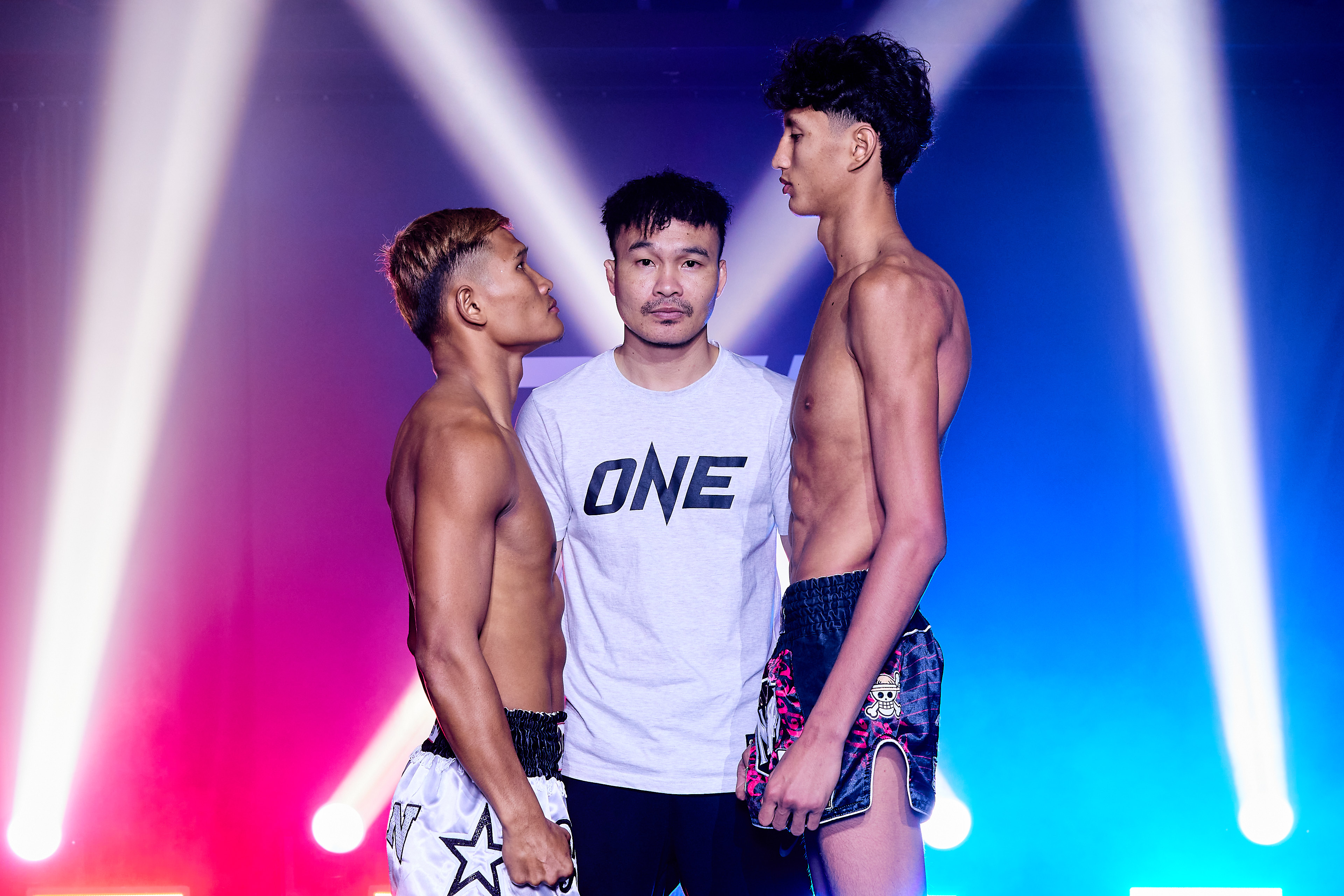 Muay Thai stars Kulabdam and Nabil Anane face off at the ONE Friday Fights 69 Ceremonial Faceoffs