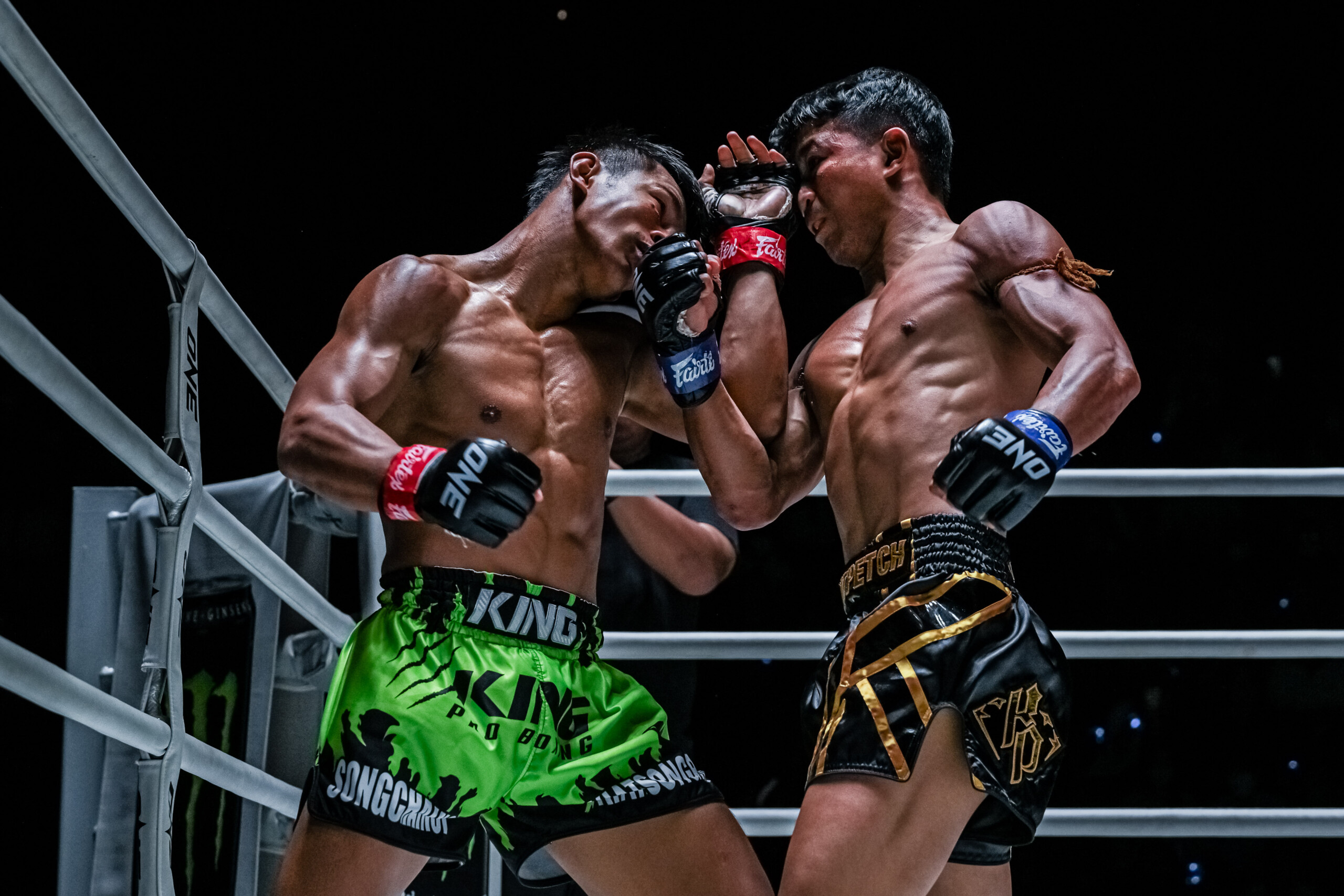 Songchainoi Kiatsongrit Rak Erawan ONE Friday Fights 41 77