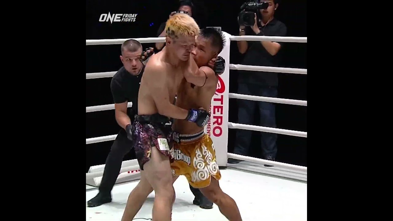 TAKING FLIGHT  Moe Htet Aung lands a CRAZY combo  #ONEFridayFights67